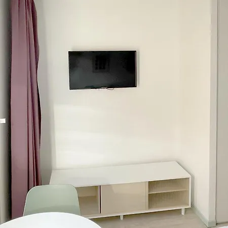 Proche Gare Et Sanctuaire דירה